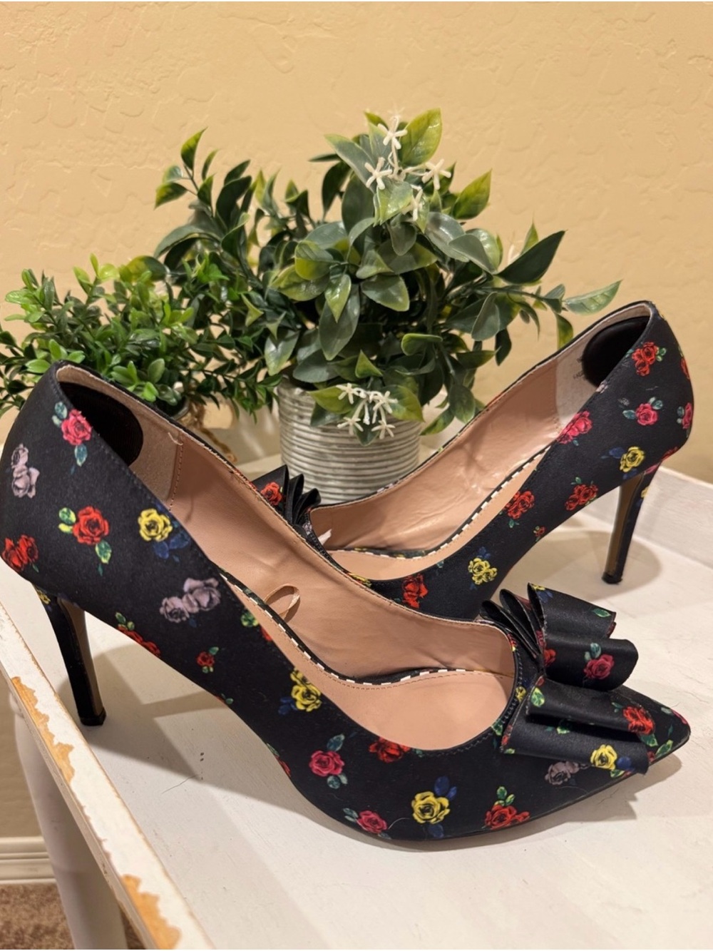 Betsy Johnson Floral Bow Pointed-Toe High Heels - Black Multi